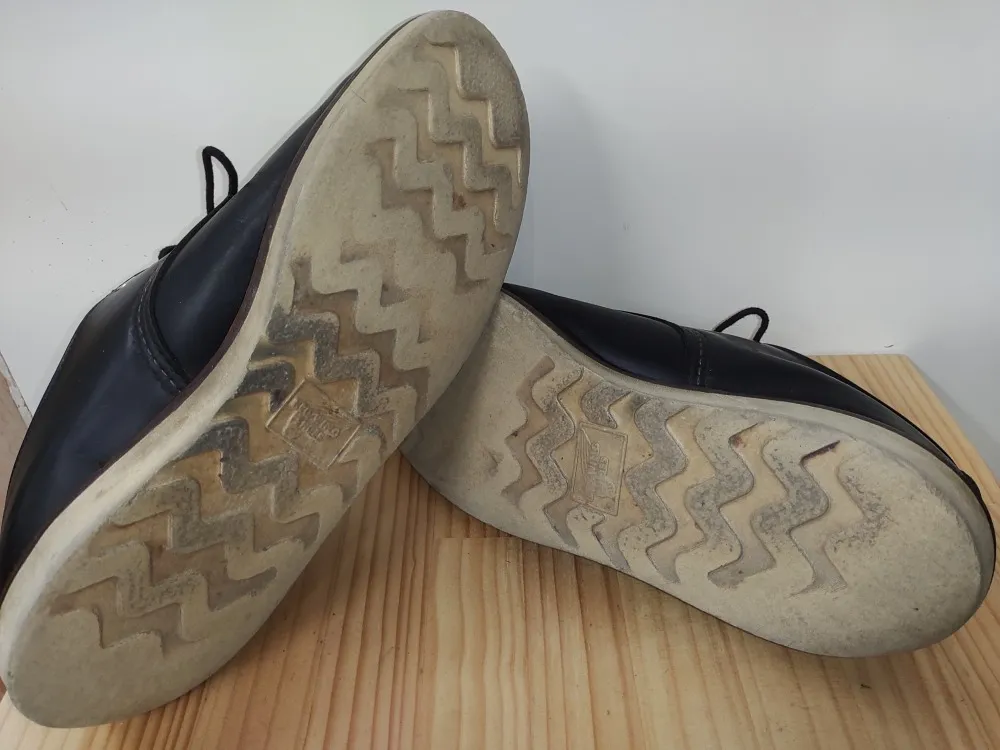 RED WINGのボブソールをVibram#2021ソールに交換。ついでにすべり革も。